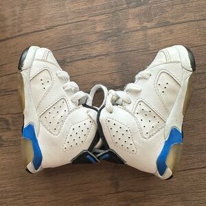 Air Jordan 6’s sport blue 3C